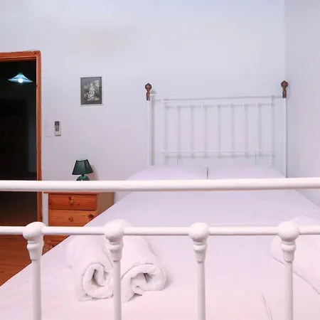 Holiday home Traditional House In