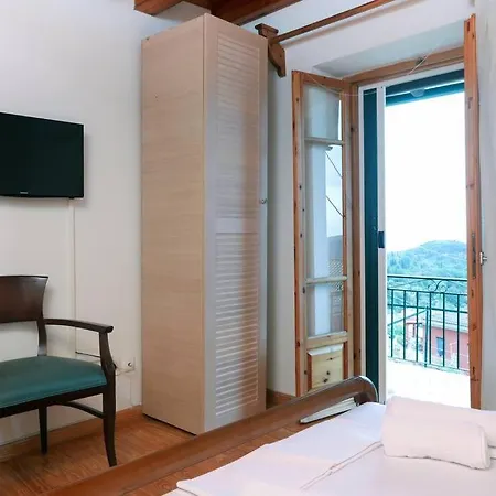 Traditional House In Holiday home